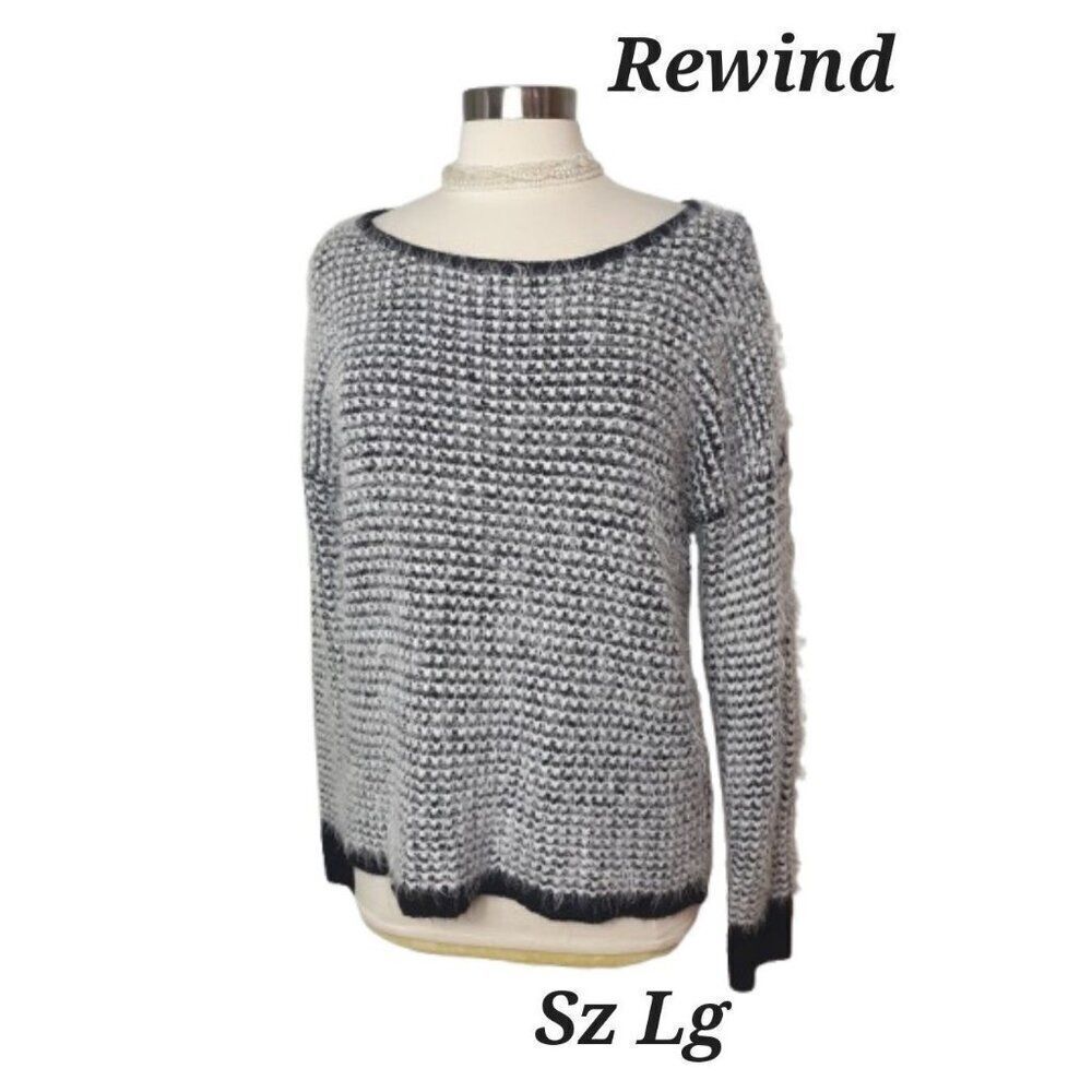 Women's Large Black White Sweater Fuzzy Chunky Knit Long Sleeve Soft Pullover